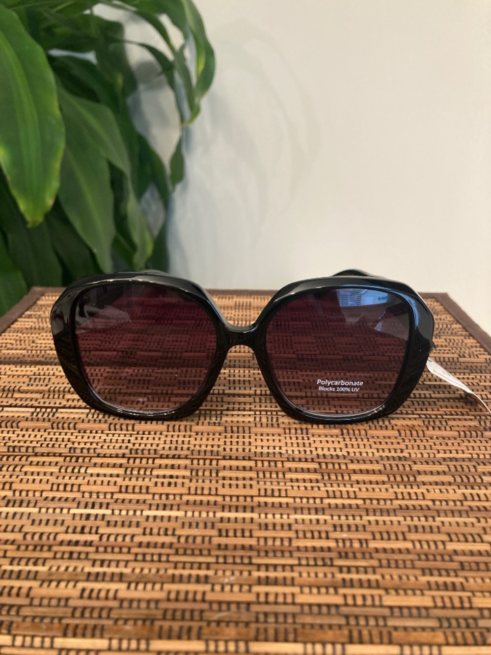 Large Gradient Round Lens Sunglasses (P32429AP) Black